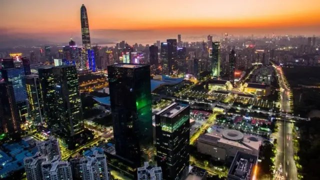 Shenzen avança impulsionada pelo crescimento econômico da China